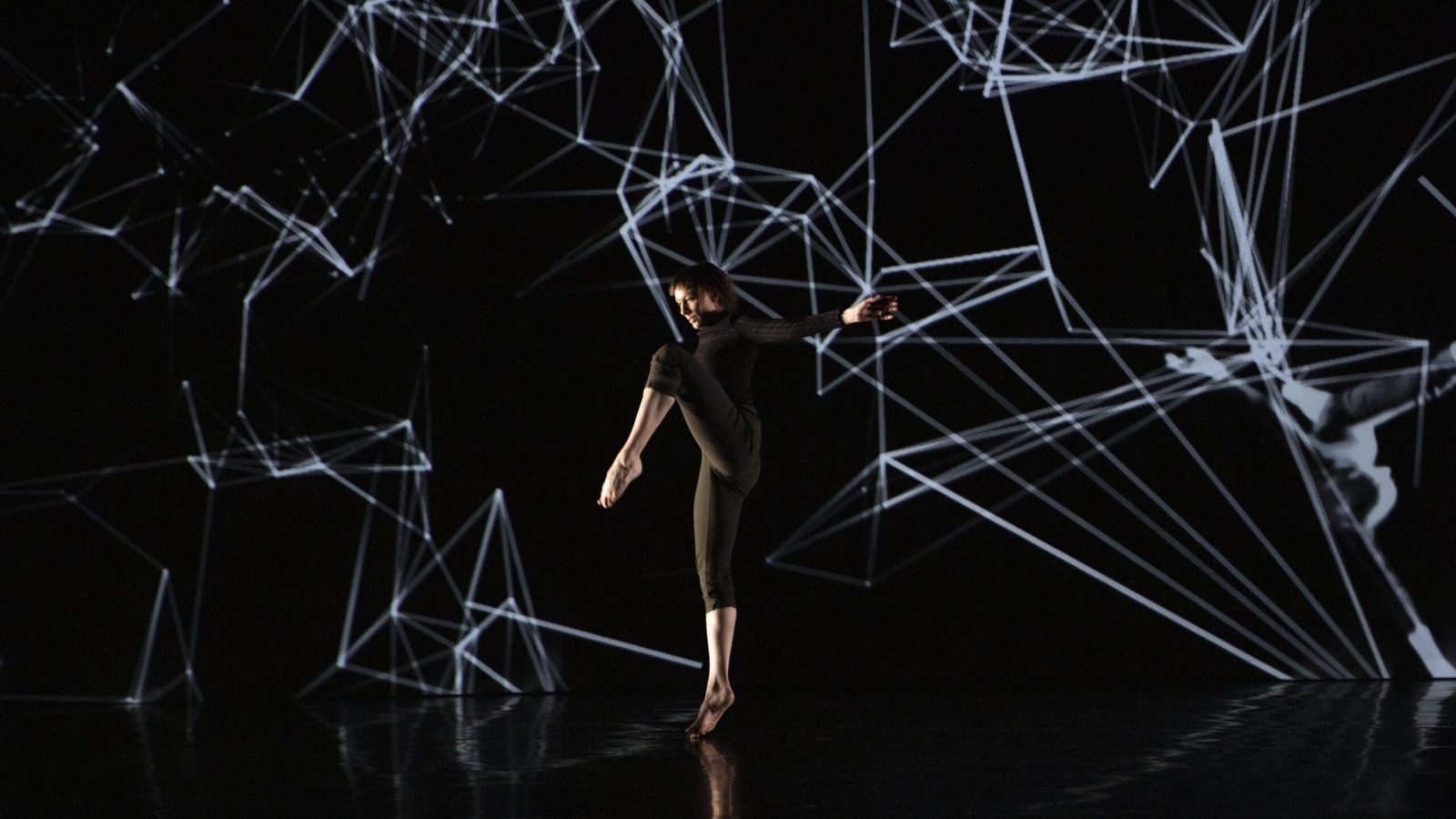 ZviDance-4-photo-by-Maria-Baranova-Suzuki-Doron